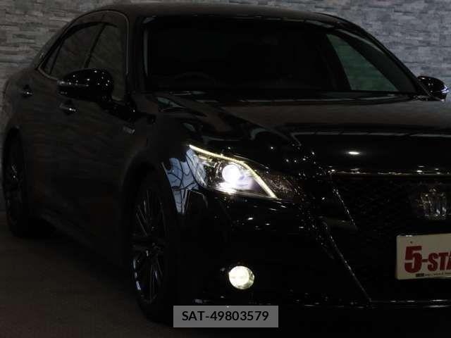 Toyota CROWN SEDAN 2015-03 7216642-12