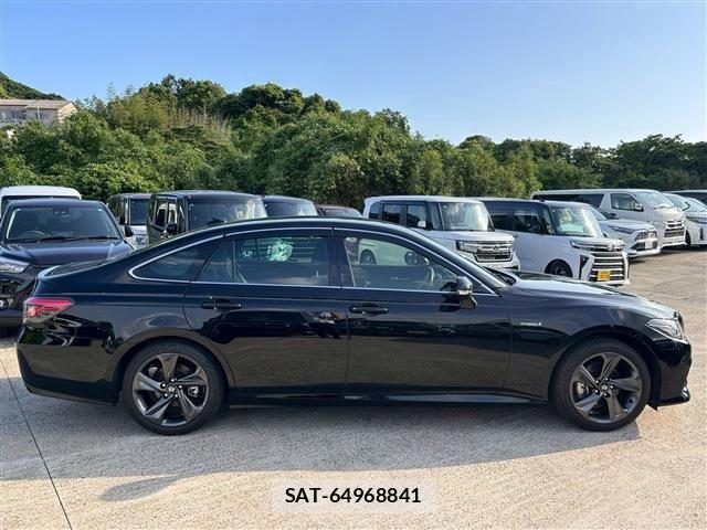 Toyota CROWN SEDAN 2019-02 7216674-14