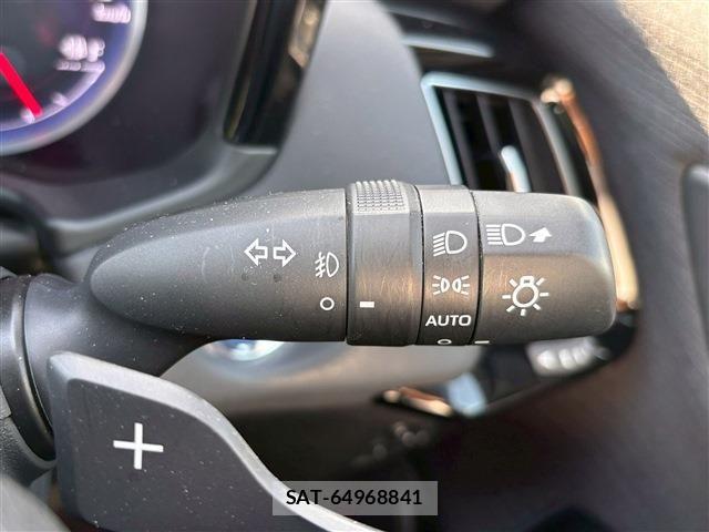 Toyota CROWN SEDAN 2019-02 7216674-28