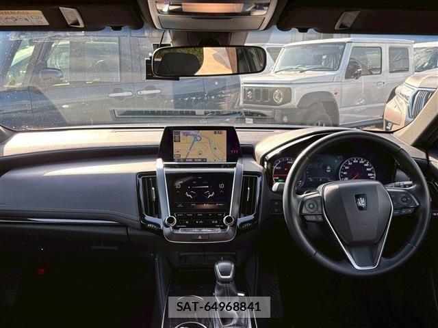 Toyota CROWN SEDAN 2019-02 7216674-2
