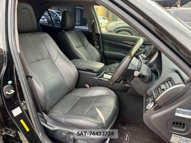 Toyota CROWN SEDAN 2013-03 7216606-11