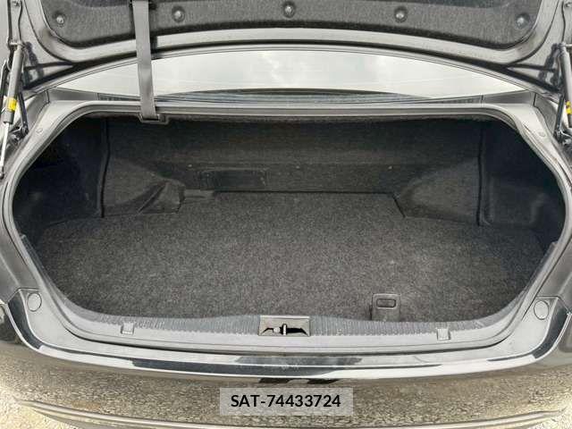 Toyota CROWN SEDAN 2013-03 7216606-13