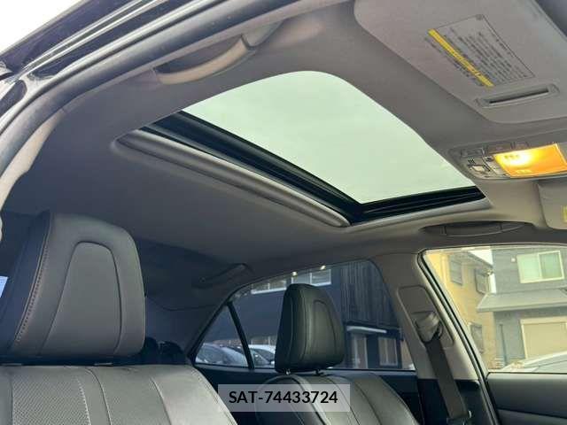 Toyota CROWN SEDAN 2013-03 7216606-3