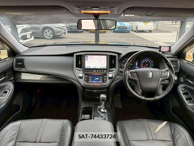 Toyota CROWN SEDAN 2013-03 7216606-4