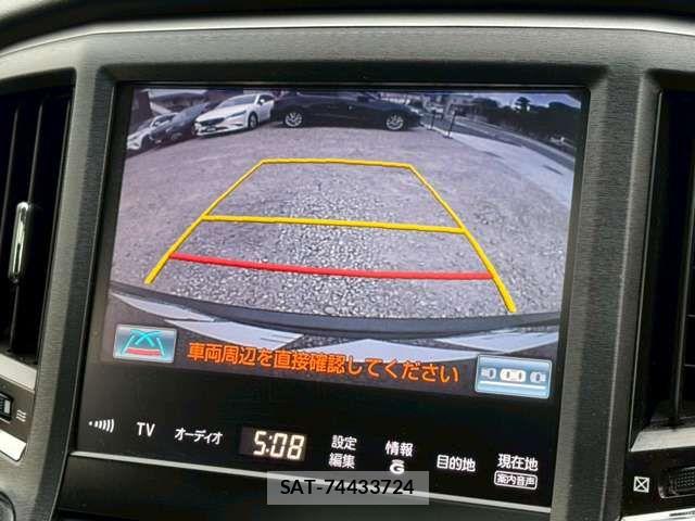 Toyota CROWN SEDAN 2013-03 7216606-6