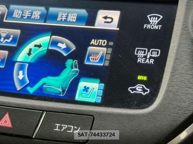 Toyota CROWN SEDAN 2013-03 7216606-7