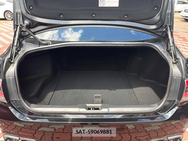Toyota CROWN SEDAN 2022-02 7216698-9
