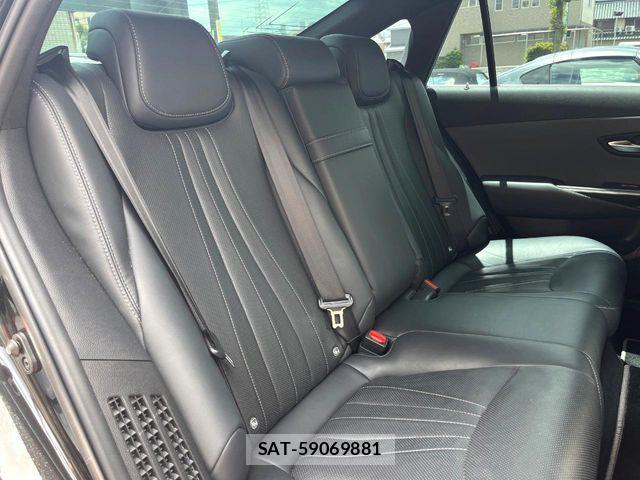 Toyota CROWN SEDAN 2022-02 7216698-8