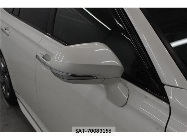 Toyota CROWN SEDAN 2018-10 7216667-9