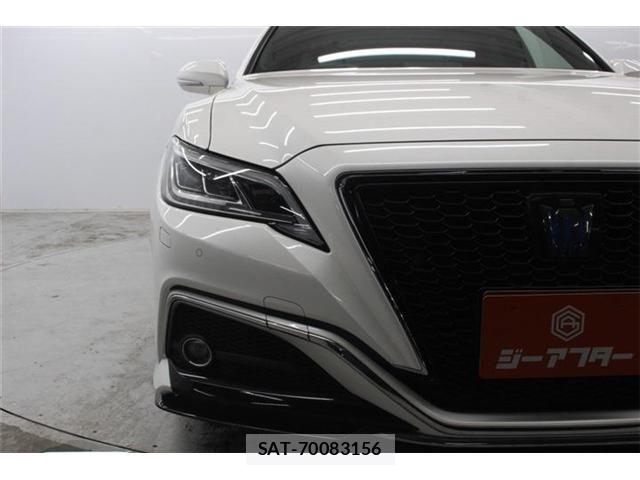 Toyota CROWN SEDAN 2018-10 7216667-10