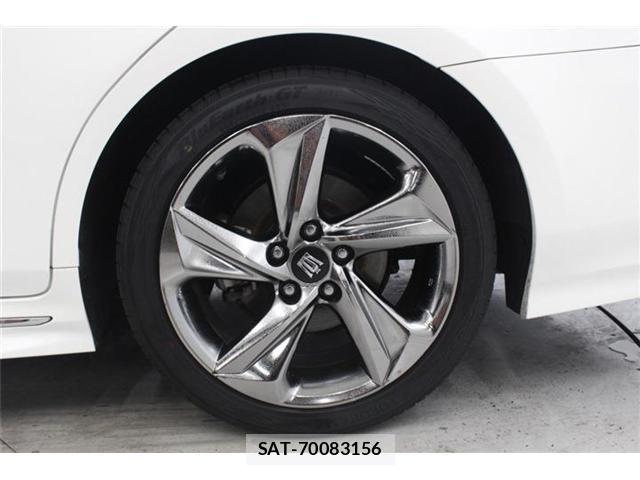Toyota CROWN SEDAN 2018-10 7216667-24