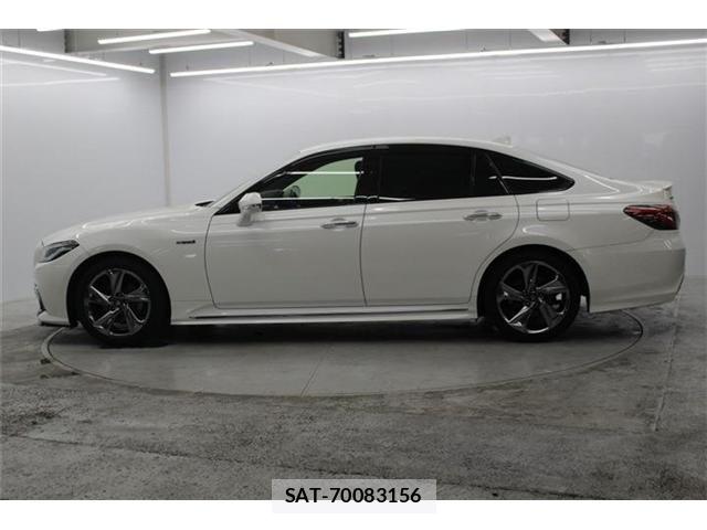 Toyota CROWN SEDAN 2018-10 7216667-7