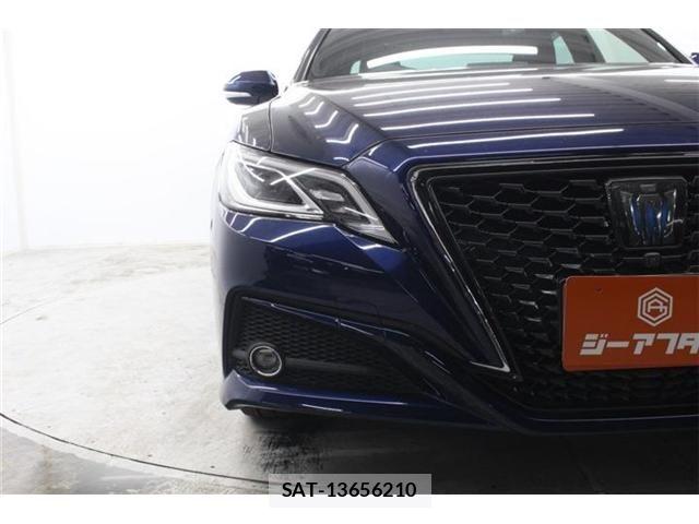 Toyota CROWN SEDAN 2019-02 7216673-10