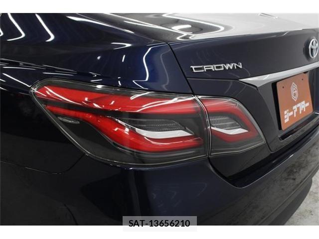 Toyota CROWN SEDAN 2019-02 7216673-17
