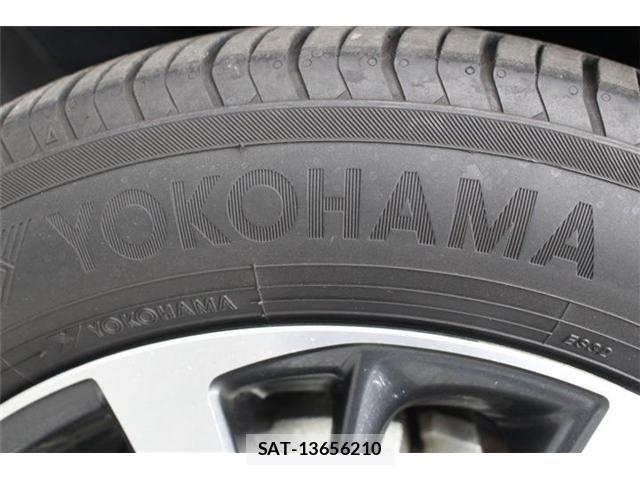 Toyota CROWN SEDAN 2019-02 7216673-20