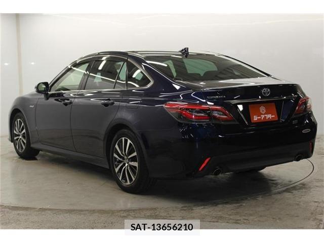 Toyota CROWN SEDAN 2019-02 7216673-6
