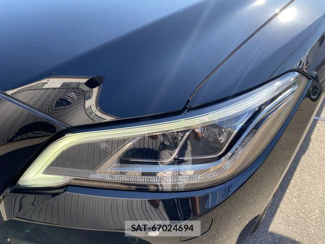 Toyota CROWN SEDAN 2022-02 7216706-24