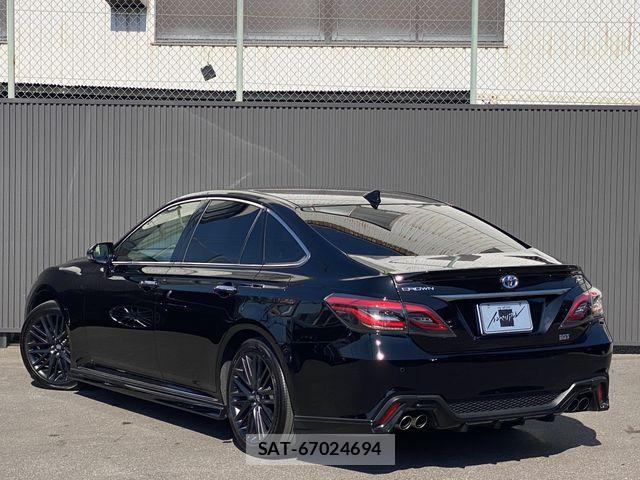 Toyota CROWN SEDAN 2022-02 7216706-2