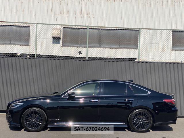 Toyota CROWN SEDAN 2022-02 7216706-8