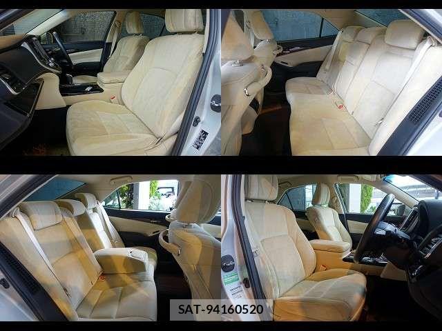 Toyota CROWN SEDAN 2017-10 7216651-13