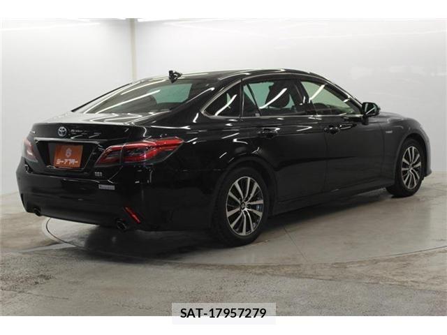 Toyota CROWN SEDAN 2018-08 7216659-4