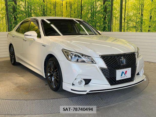 Toyota CROWN SEDAN 2014-08 7216635-15