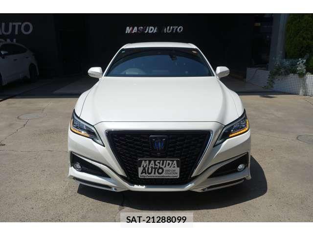 Toyota CROWN SEDAN 2018-10 7216663-1