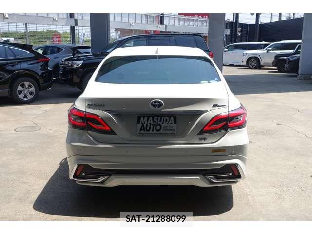 Toyota CROWN SEDAN 2018-10 7216663-5