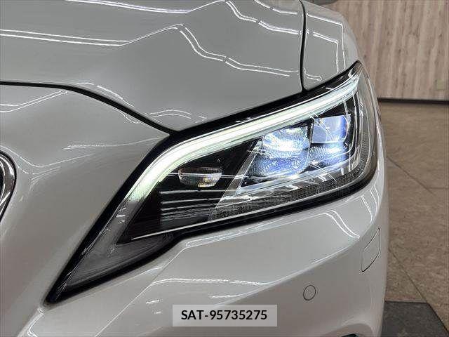 Toyota CROWN SEDAN 2021-07 7216696-10