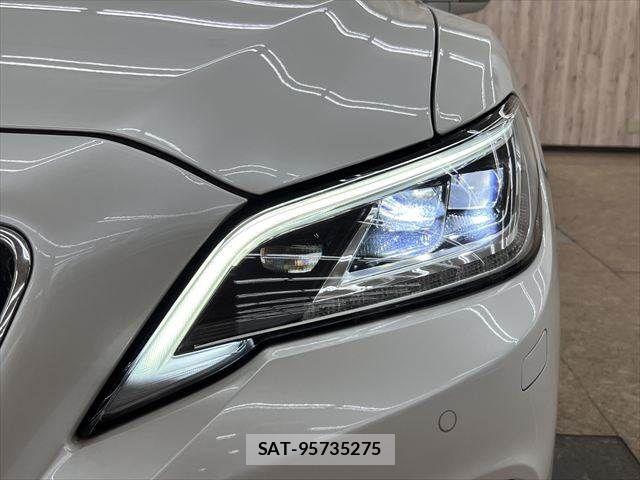 Toyota CROWN SEDAN 2021-07 7216696-11