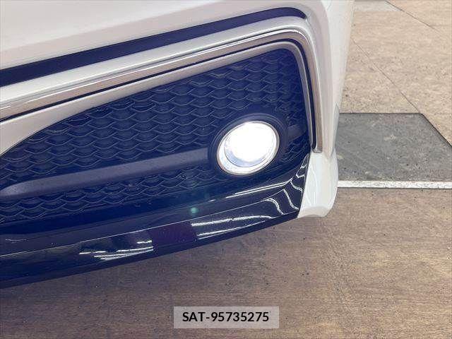 Toyota CROWN SEDAN 2021-07 7216696-12