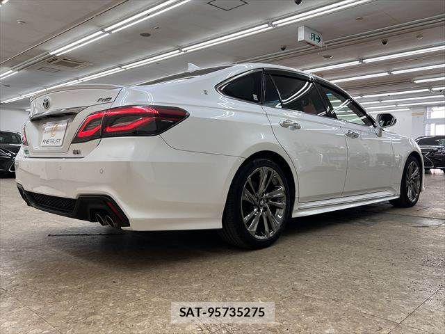 Toyota CROWN SEDAN 2021-07 7216696-18