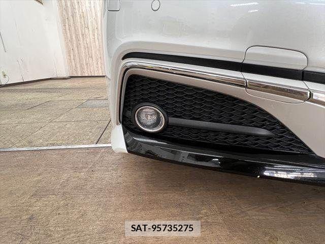 Toyota CROWN SEDAN 2021-07 7216696-24