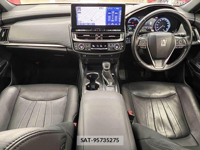 Toyota CROWN SEDAN 2021-07 7216696-2
