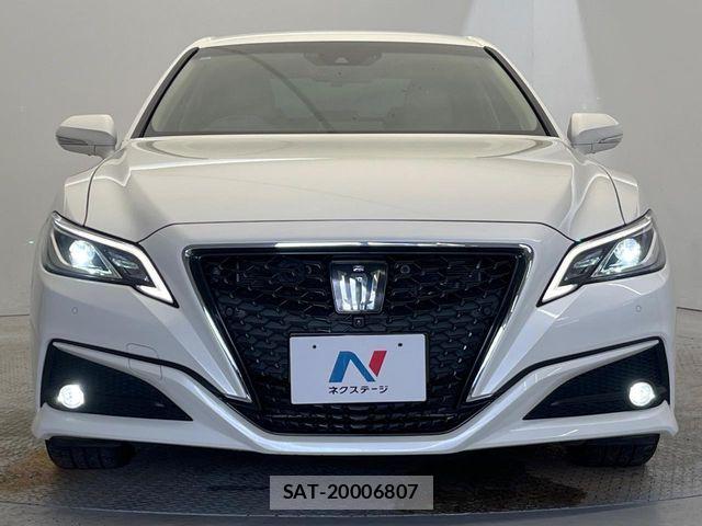 Toyota CROWN SEDAN 2019-05 7216680-14