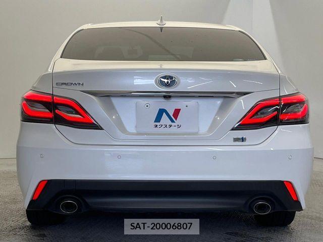 Toyota CROWN SEDAN 2019-05 7216680-15