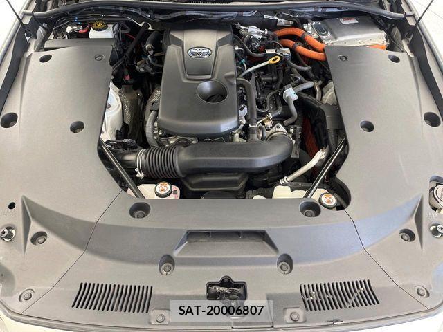 Toyota CROWN SEDAN 2019-05 7216680-18