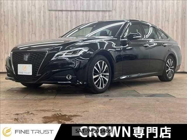 Toyota CROWN SEDAN 2019-04 7216683-0