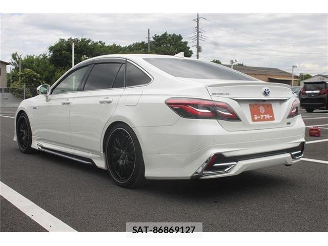Toyota CROWN SEDAN 2019-05 7216681-13