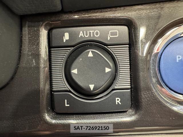 Toyota CROWN SEDAN 2014-04 7216632-22