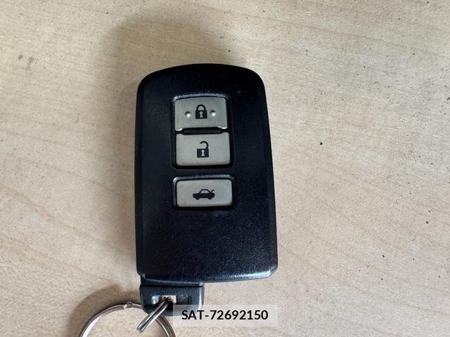 Toyota CROWN SEDAN 2014-04 7216632-29