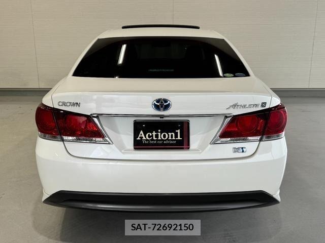 Toyota CROWN SEDAN 2014-04 7216632-4