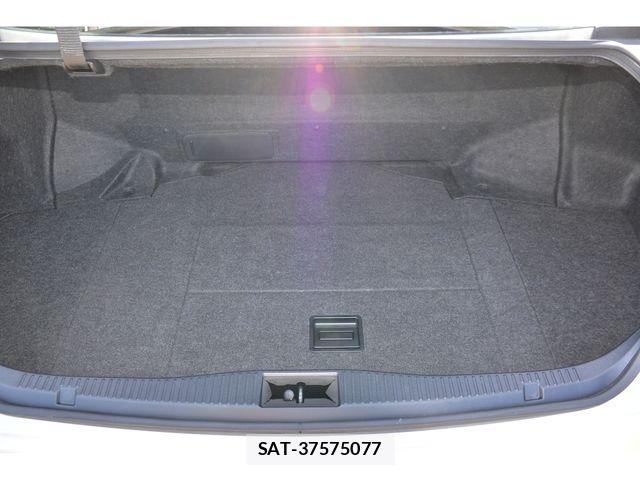 Toyota CROWN SEDAN 2013-03 7216613-19