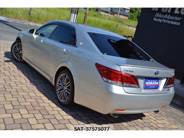Toyota CROWN SEDAN 2013-03 7216613-20