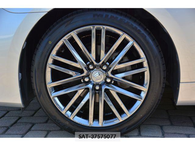 Toyota CROWN SEDAN 2013-03 7216613-22