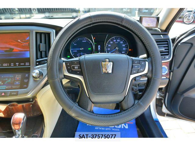 Toyota CROWN SEDAN 2013-03 7216613-7