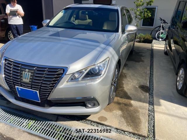 Toyota CROWN SEDAN 2013-03 7216610-0