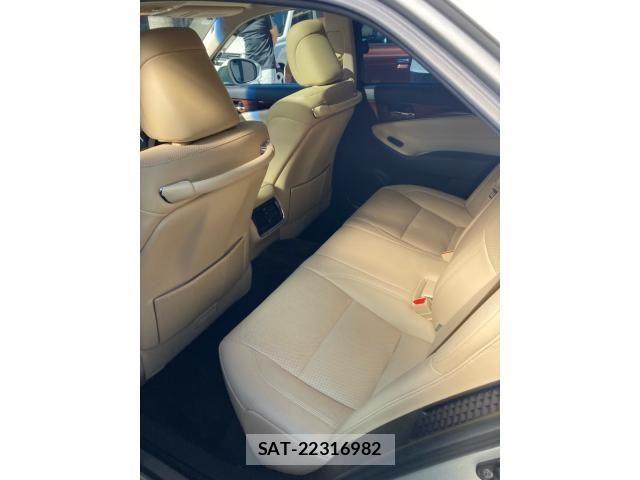 Toyota CROWN SEDAN 2013-03 7216610-9