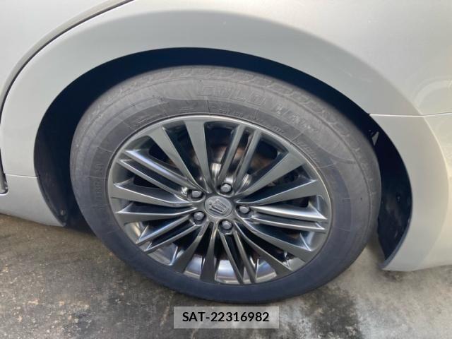 Toyota CROWN SEDAN 2013-03 7216610-12