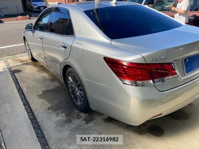 Toyota CROWN SEDAN 2013-03 7216610-3